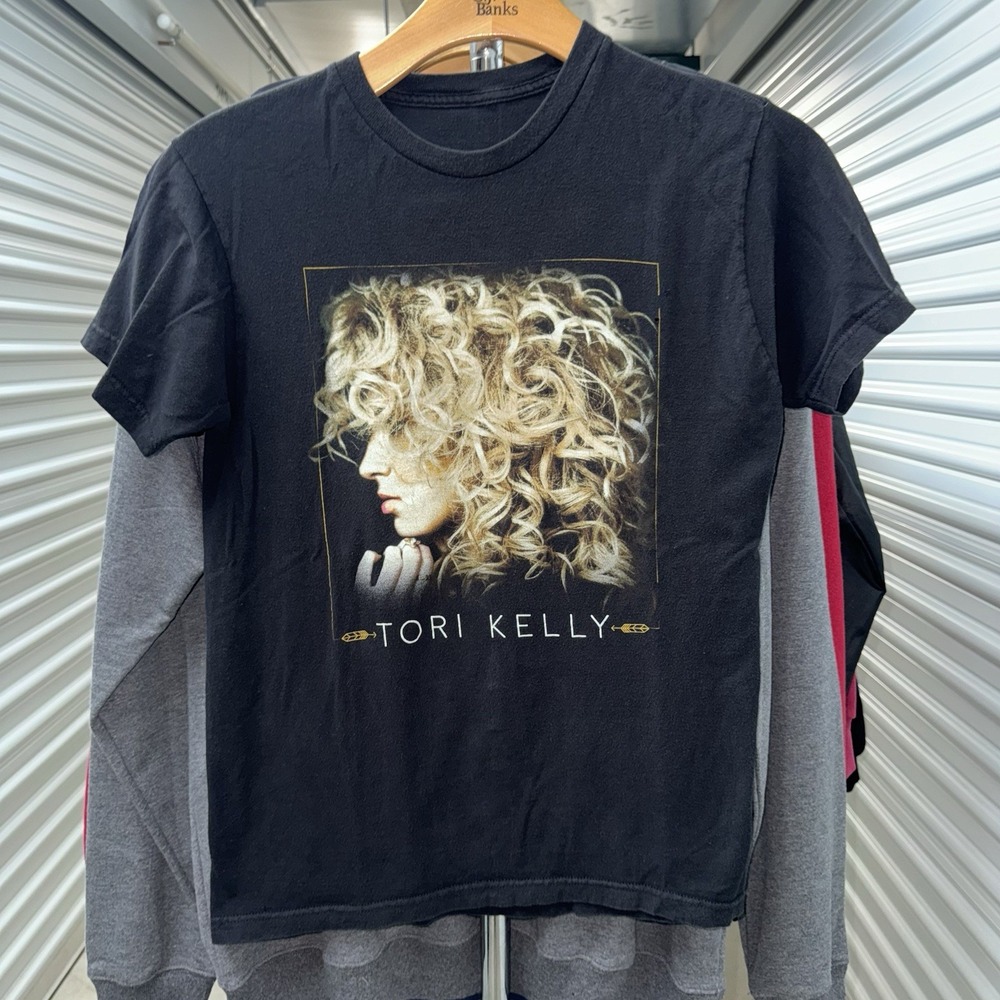Black Tori Kelly Where I Belong Tour Date Shirt Size Medium